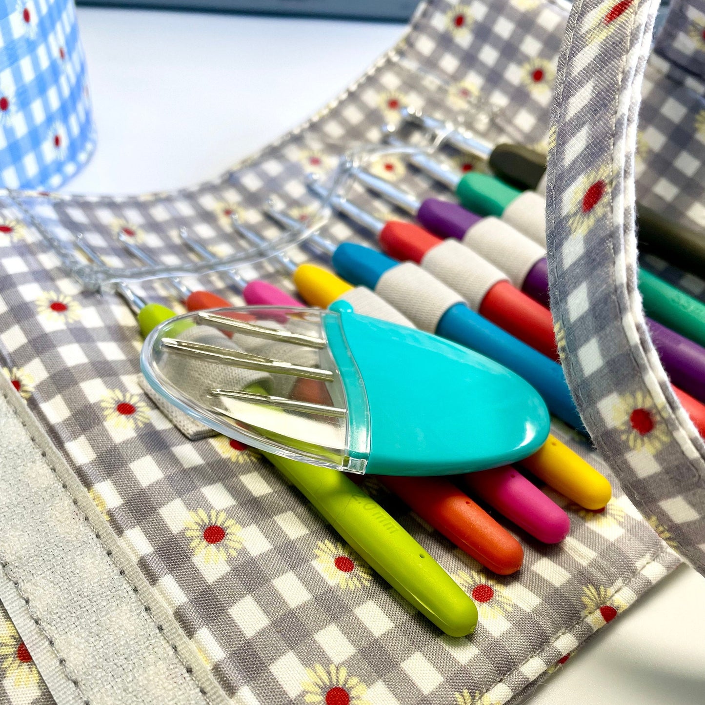 Crochet Case, Yarn Crochet Bag & Accessories Set. A Gingham Case, Yarn Bag, Set of 9 Crochet Hooks, Crochet Accessories + 100g Luxury Yarn.