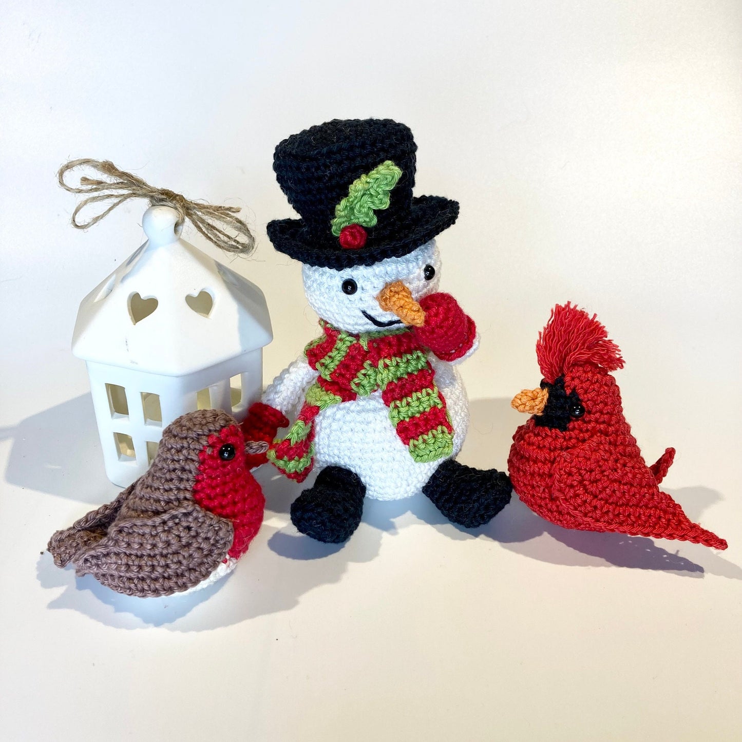 Robin Redbreast Crochet Kit. A complete kit including step by step instructions & featuring luxury British Yarns.