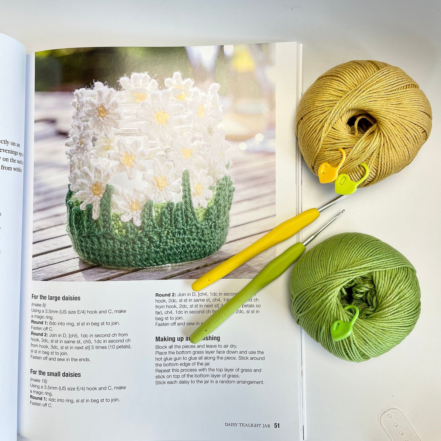 Flowers & Plants Crochet book.