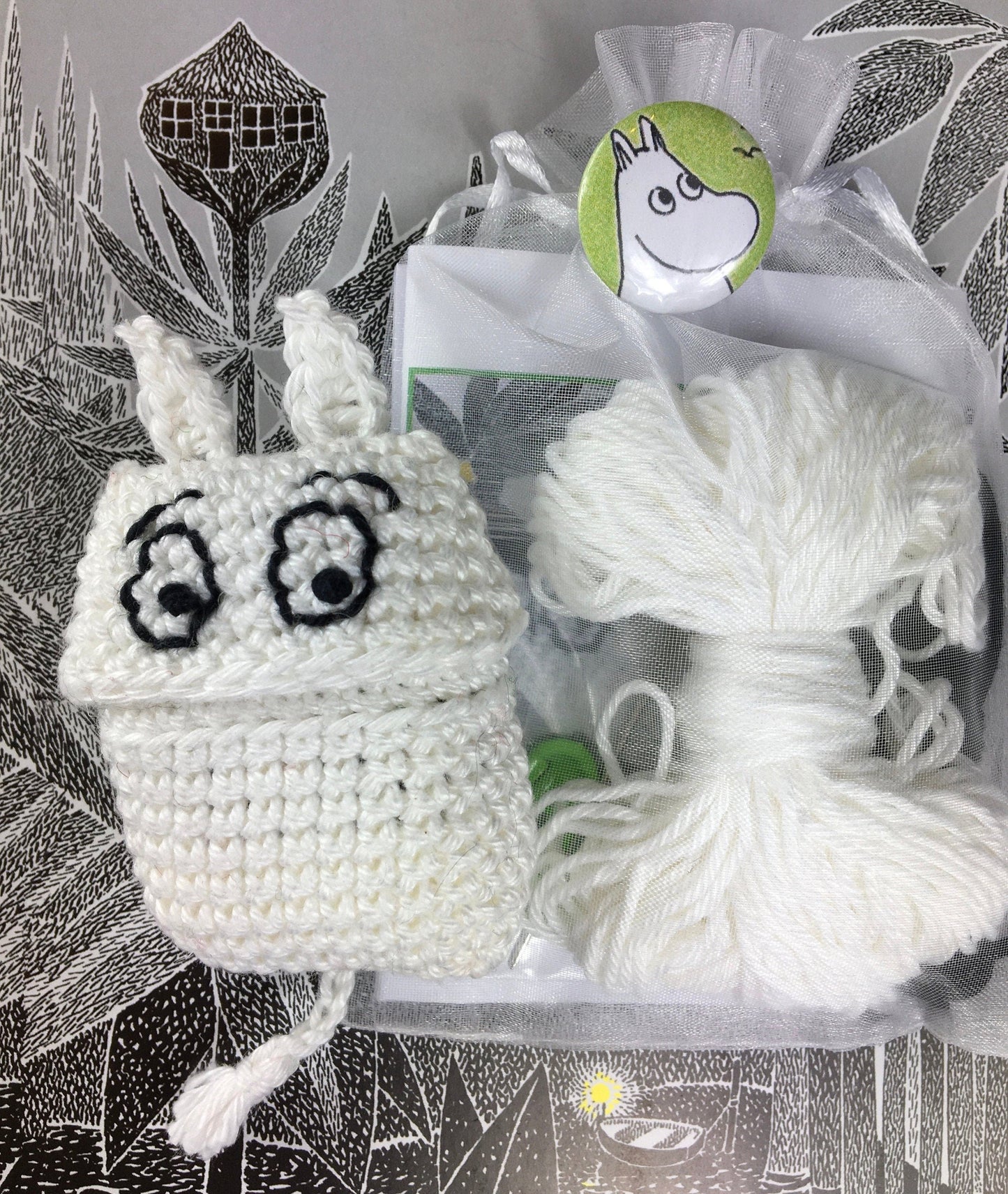 Moomin AirPods Case Crochet Kit.