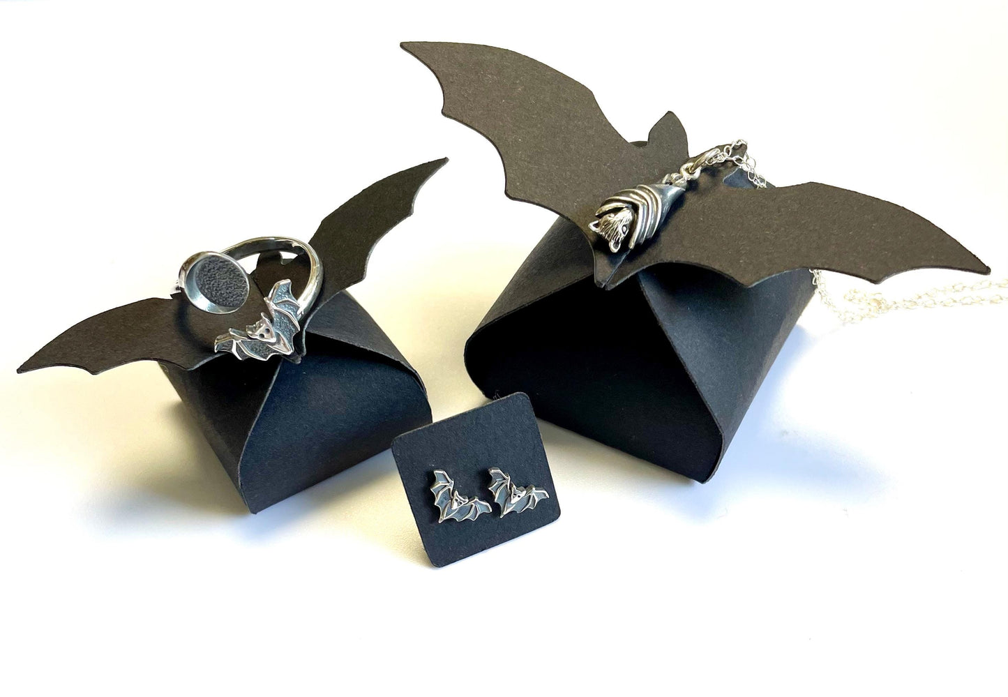 Bat & Moon crochet ring.