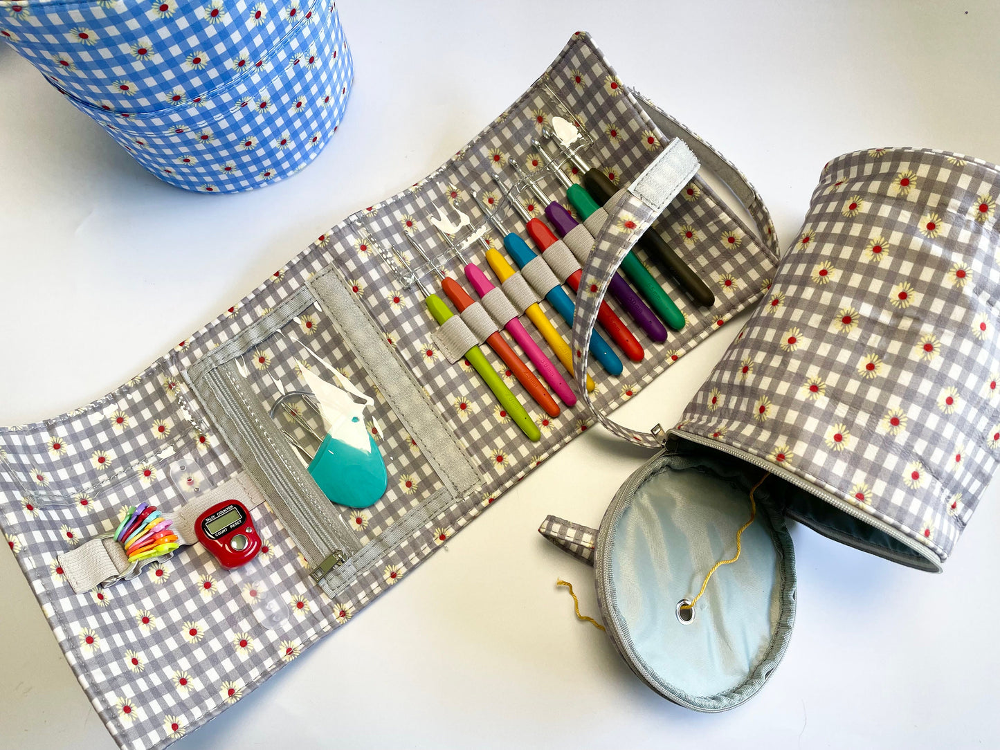 Crochet Case, Yarn Crochet Bag & Accessories Set. A Gingham Case, Yarn Bag, Set of 9 Crochet Hooks, Crochet Accessories + 100g Luxury Yarn.