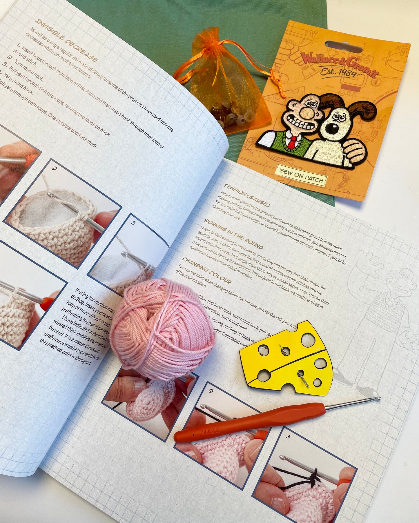 Wallace & Gromit Cracking Crochet Kit. Book, Luxury Cotton Yarns, Hook and accessories in an Organic Cotton 'Cracking Crochet Gromit' Bag.