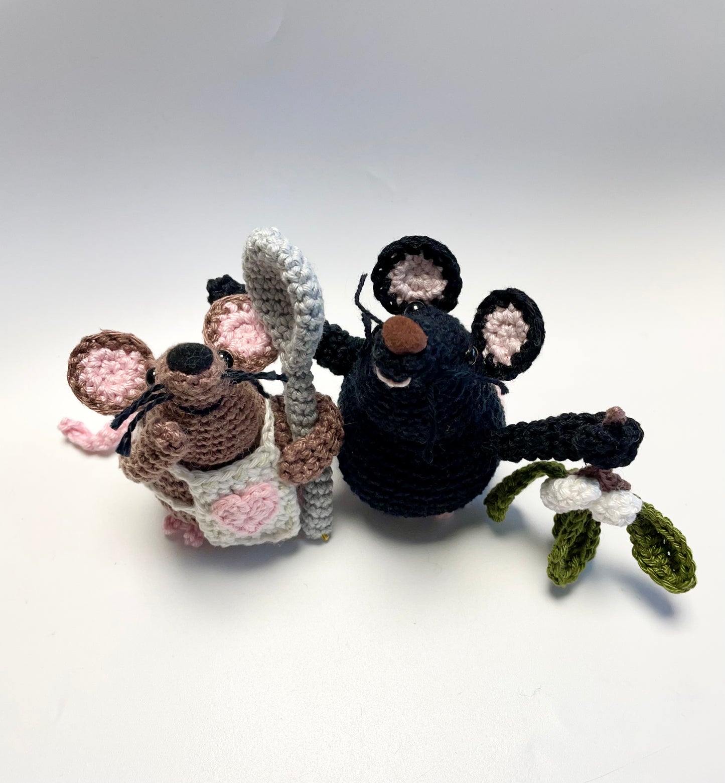 Jack, the Mistletoe Mouse Crochet Kit