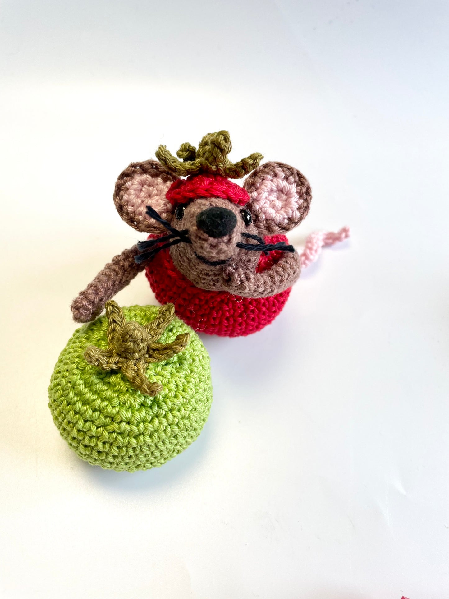Rollo, Tomato Mouse! Complete Amigurumi Crochet Kit for beginners up. Featuring luxury British yarns.