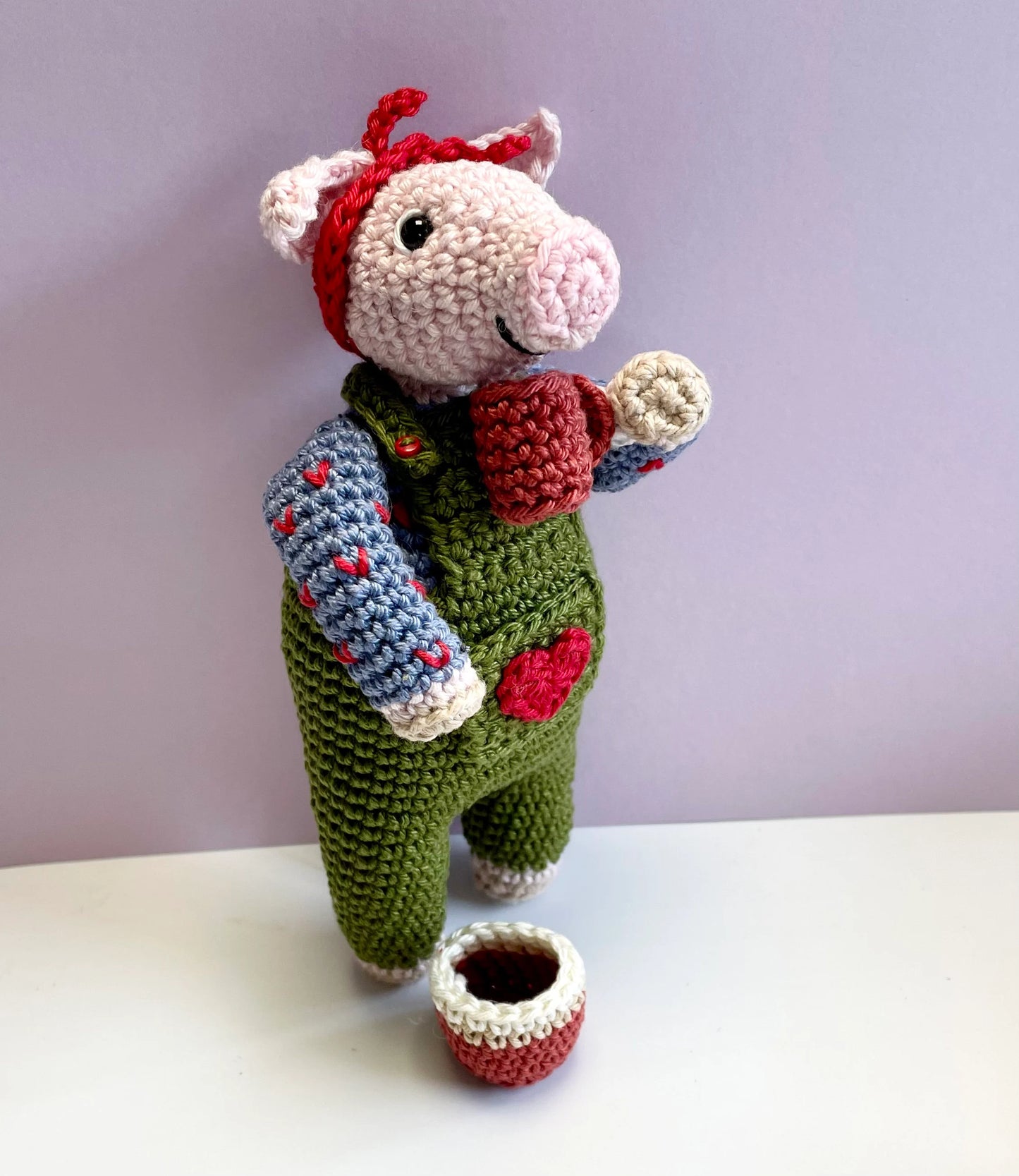 Flo The Potter! Pig Amigurumi Crochet Kit featuring Flo, A gorgeous dungaree clad pig with a passion for Pottery!