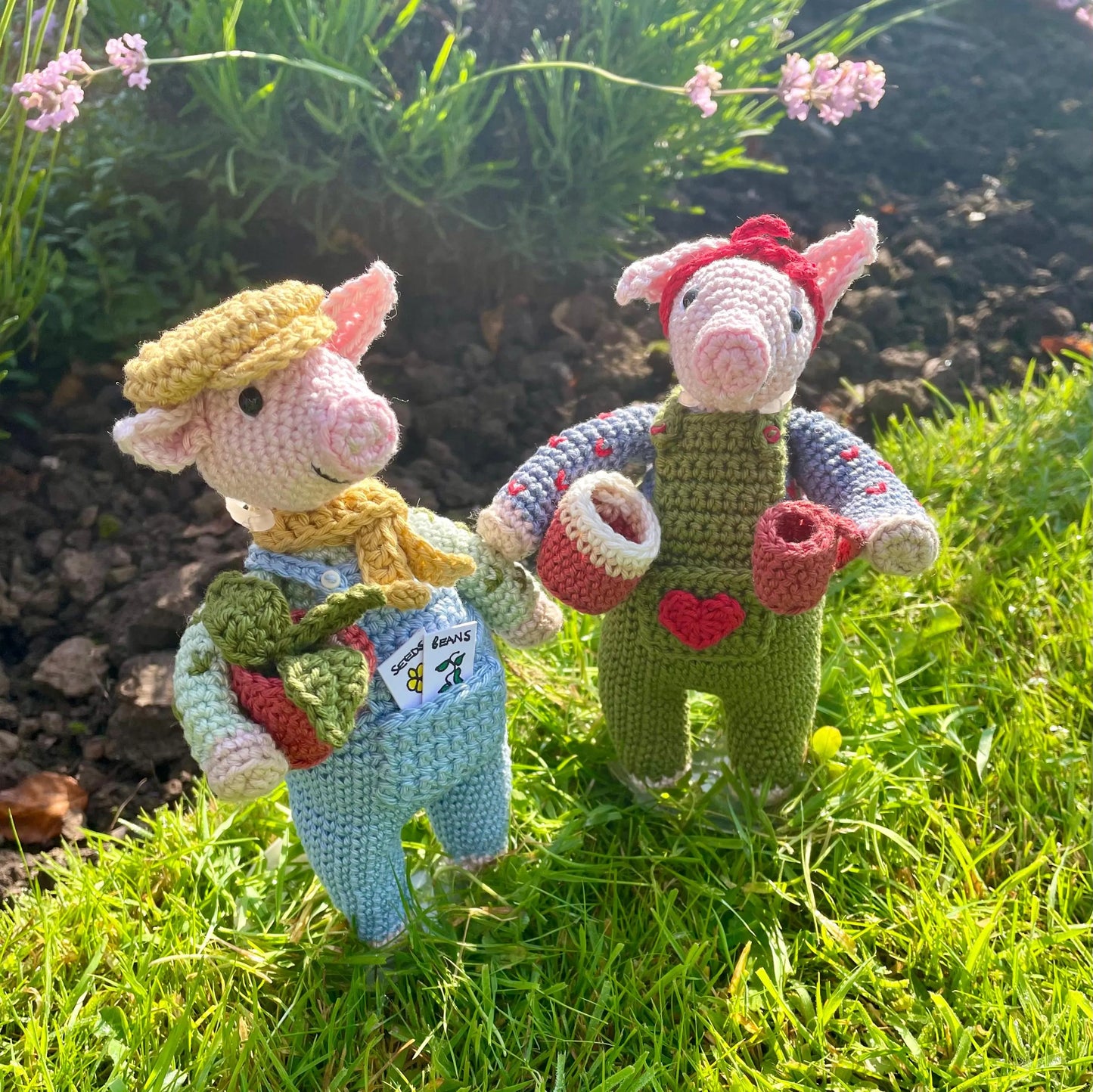 Flo The Potter! Pig Amigurumi Crochet Kit featuring Flo, A gorgeous dungaree clad pig with a passion for Pottery!