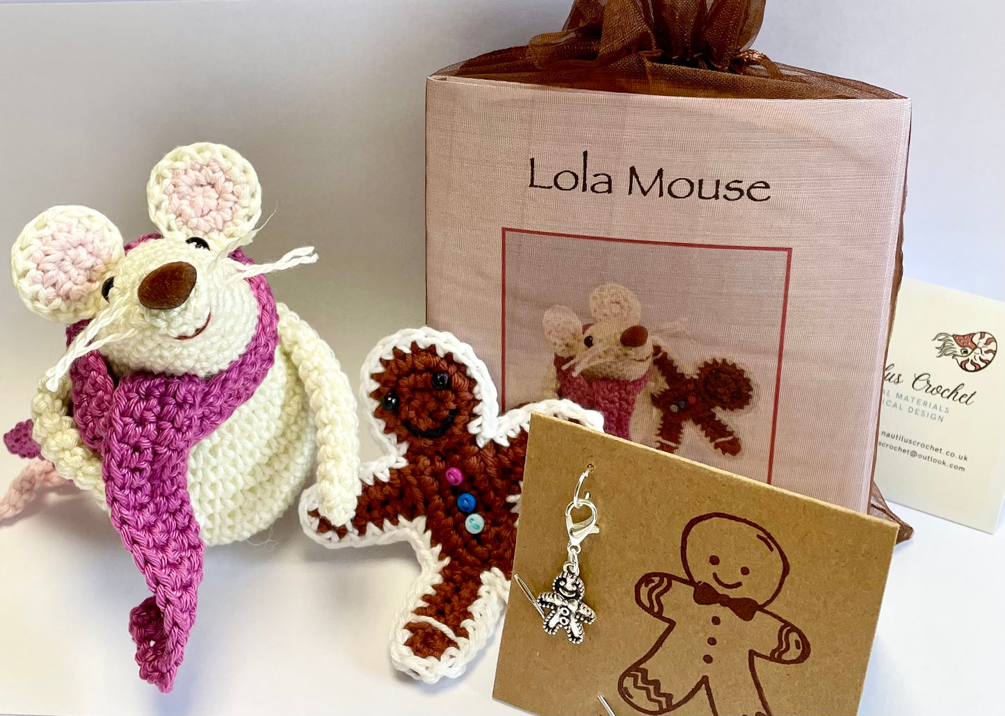 Lola Mouse and Gingerbread Man.