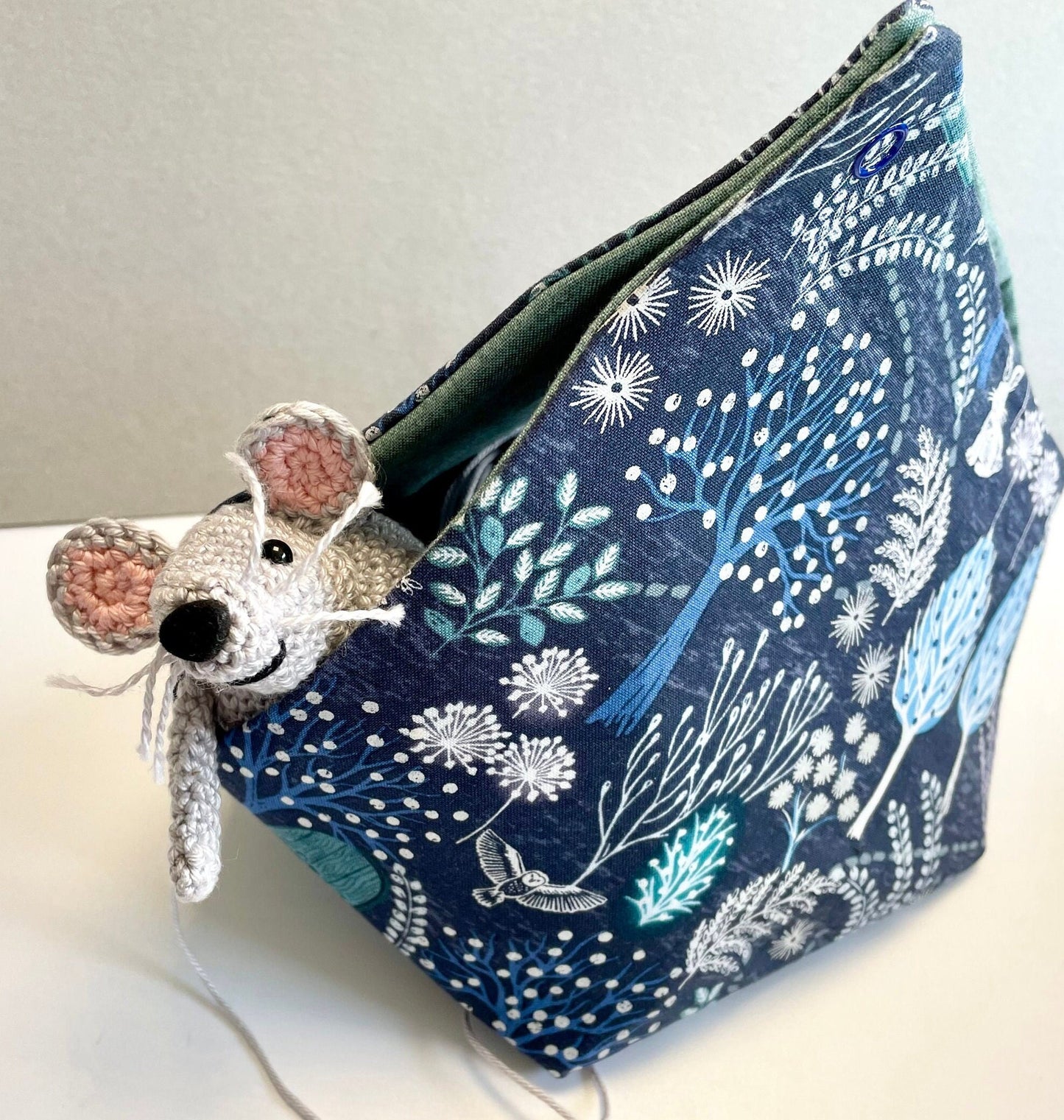 Secret Garden Bento Yarn Bag. Magical Garden design & coordinating lining. Crochet Knitting Yarn Holder. Handmade Gifting.