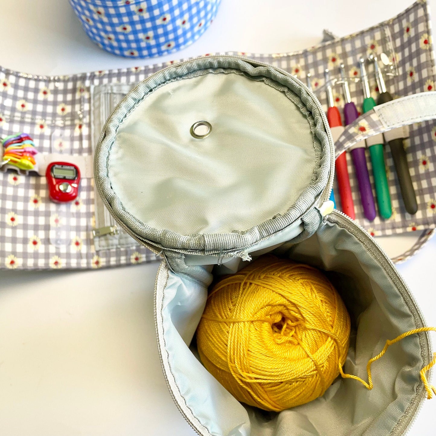 Crochet Case, Yarn Crochet Bag & Accessories Set. A Gingham Case, Yarn Bag, Set of 9 Crochet Hooks, Crochet Accessories + 100g Luxury Yarn.