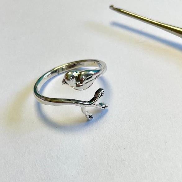 Bird & Leaf Crochet Ring.