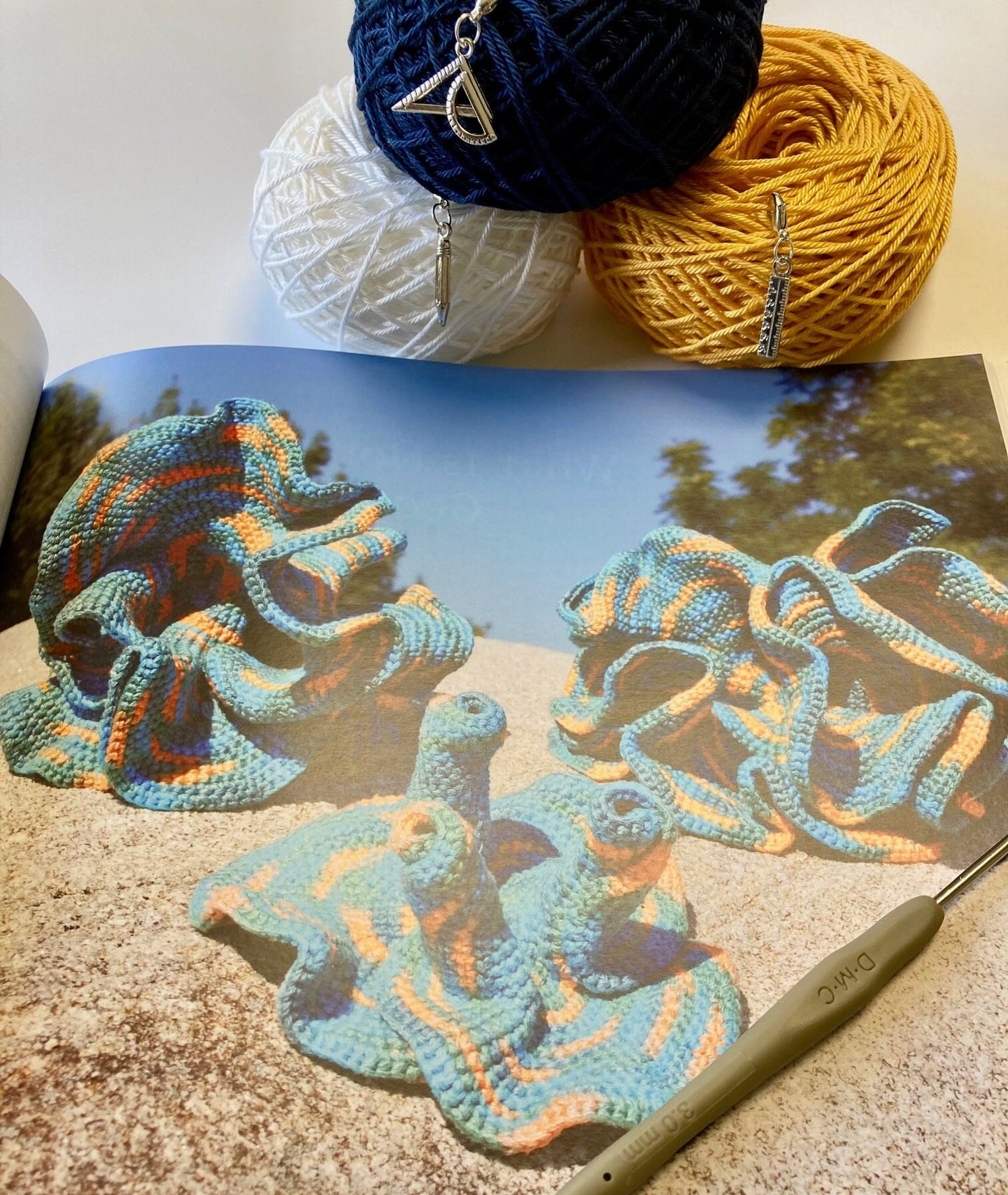 Science Crochet Gift. Kit includes Hyperbolic Planes Crochet Book, Luxury British Yarn, Crochet Hooks & 3 Super Cute Sciencey Stitch Markers