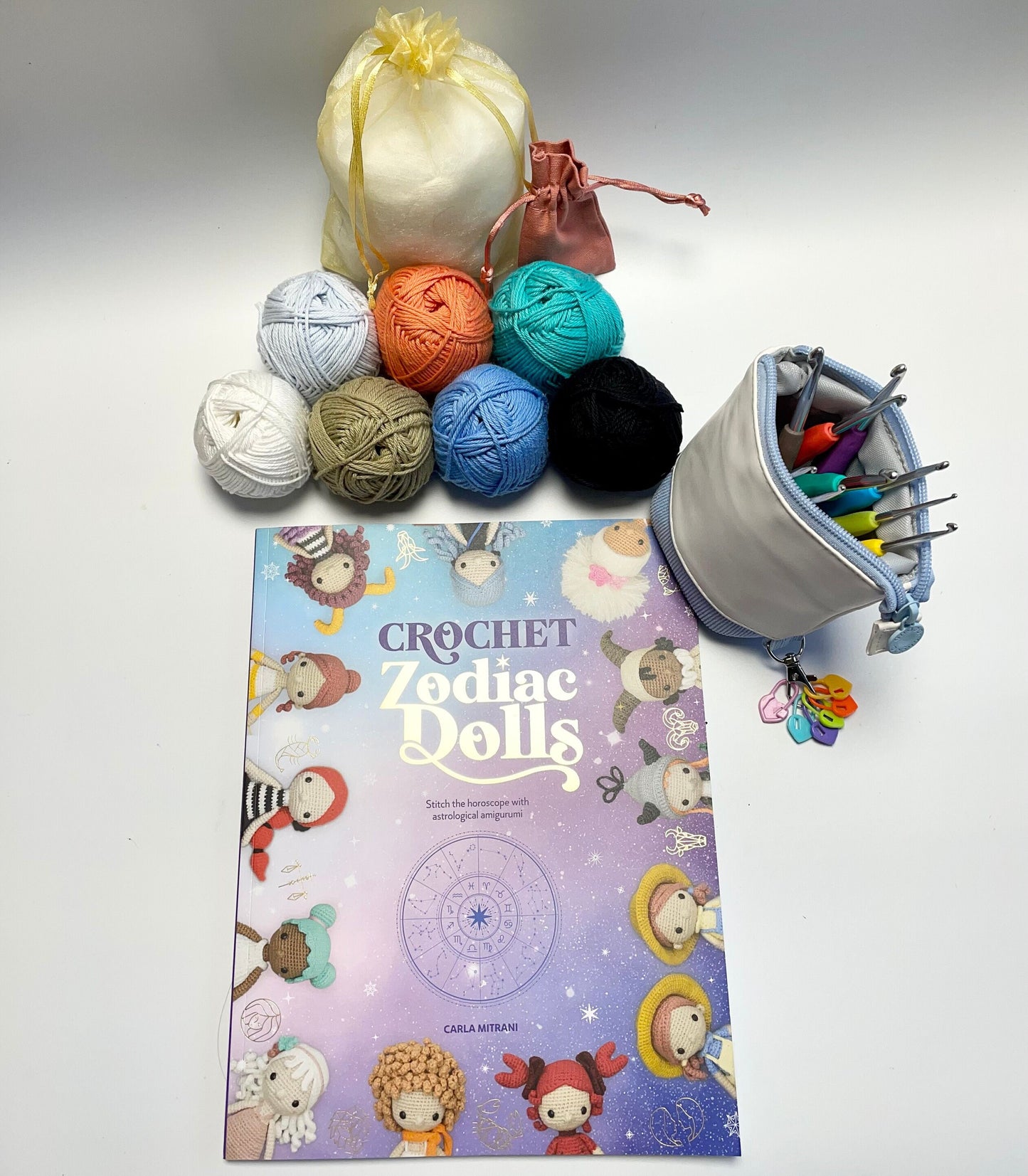 Zodiac Crochet Kit. A Gorgeous Kit for Beginners Upwards! Includes UK Yarns, Book, 9 Crochet Hooks & Telescopic Case plus Cute Accessories.