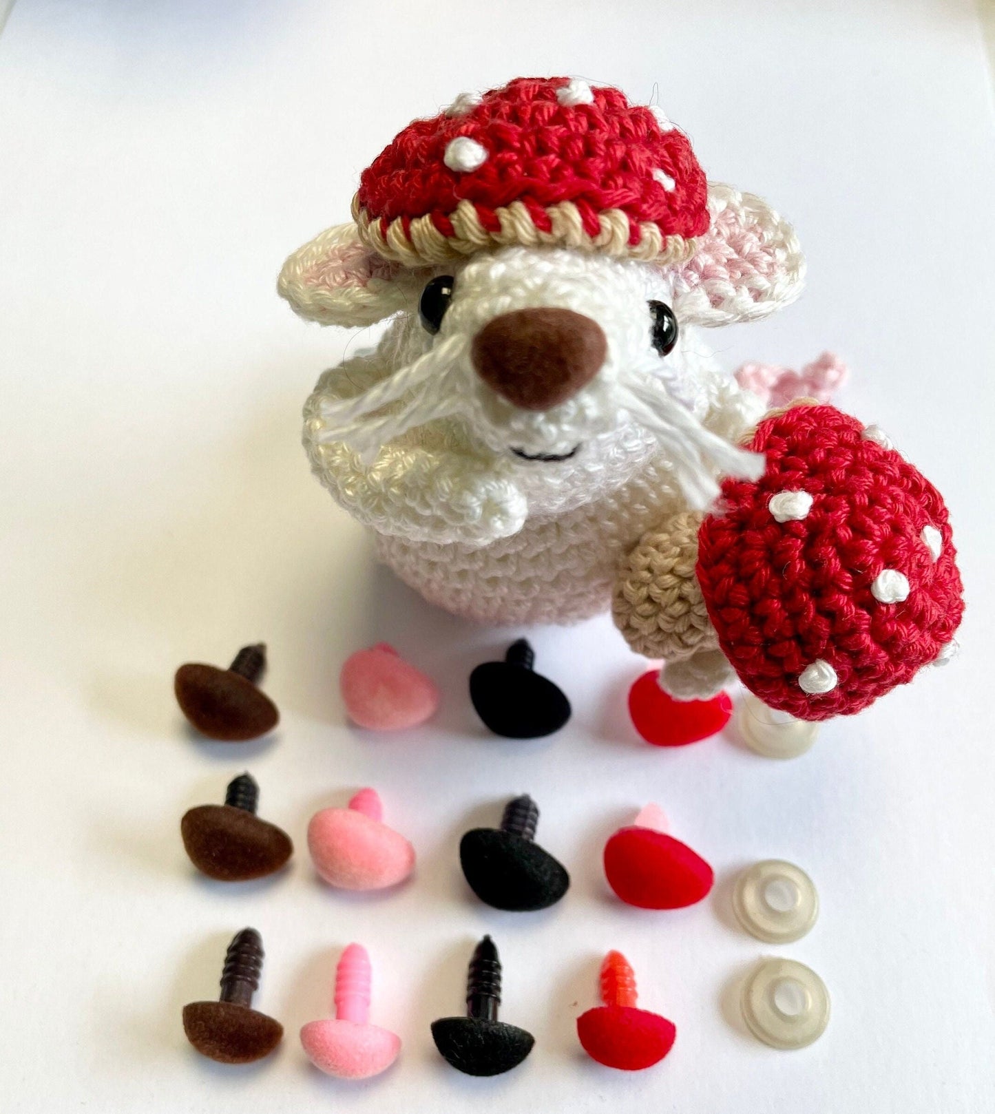 Flock Noses! Flock noses for Amigurumi Crocheted Animals. Brown, Black, Red & Pink. Available in 14mm, 15mm and 16mm.