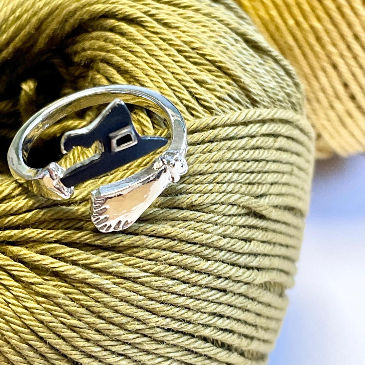 Witch’s Hat Crochet Ring.