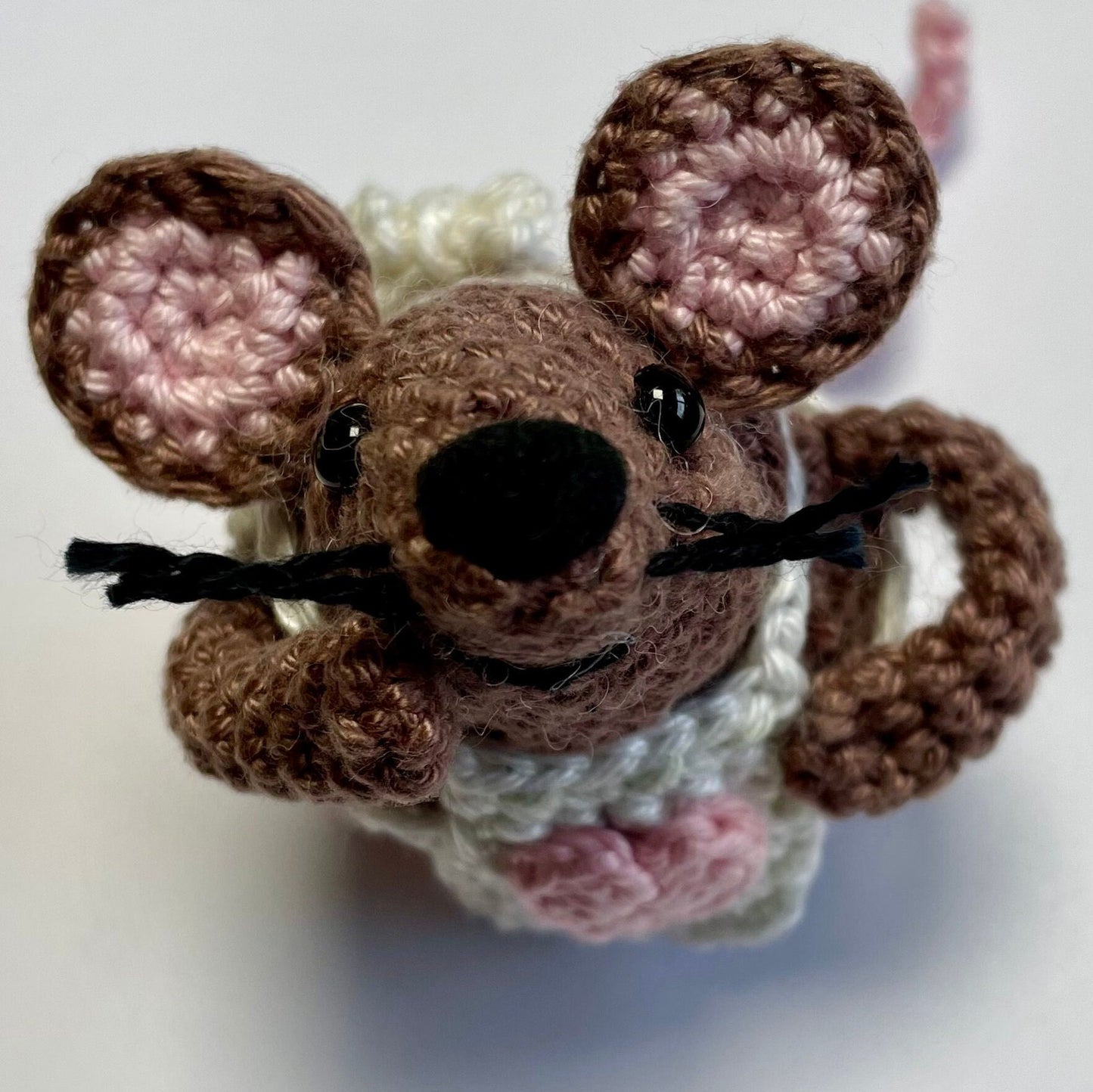 Rolo Mouse Crochet & Hot Chocolate Gift Set. Amigurumi Crochet Kit featuring Rolo, his Spoon, Mug of Hot Chocolate plus Gnaw Gift.