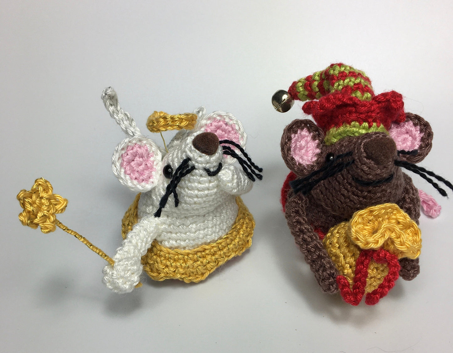 Christmas Angel Mouse - 'Boo'. Complete Amigurumi Crochet Kit with luxury natural British yarn for beginners up.