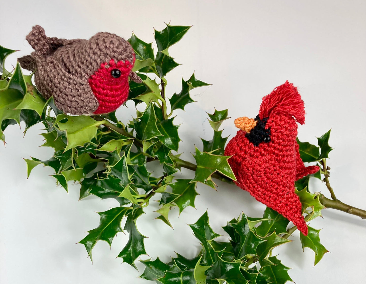 Cardinal Crochet Pattern. A Digital Download Pattern with step by step instructions & photo aids.