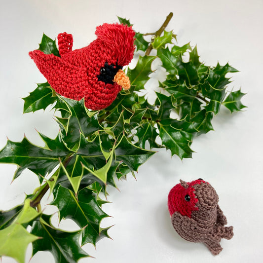 Cardinal Crochet Pattern. Digital Download.