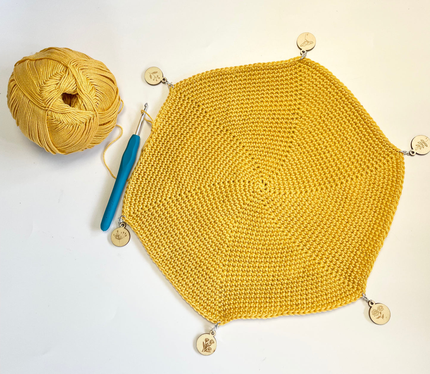Press Pause Crochet Blanket. A kit to make a gorgeous Cotton Crochet Blanket with Mindful Practice at its core. Luxury Yarn, Hook & more.