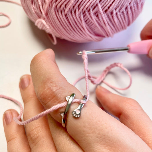 Cat Jellybean Toes Crochet Ring.